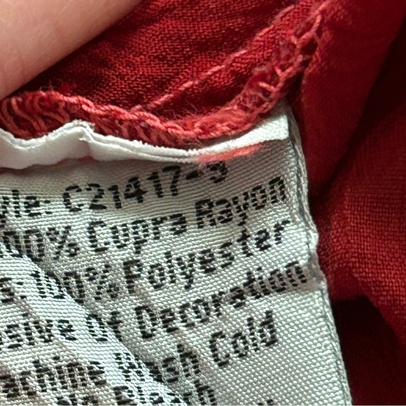 Johnny Was Rona Georgette Floral Embroidered Tunic 
Burgundy Red 
Size Small - Picture 8 of 16